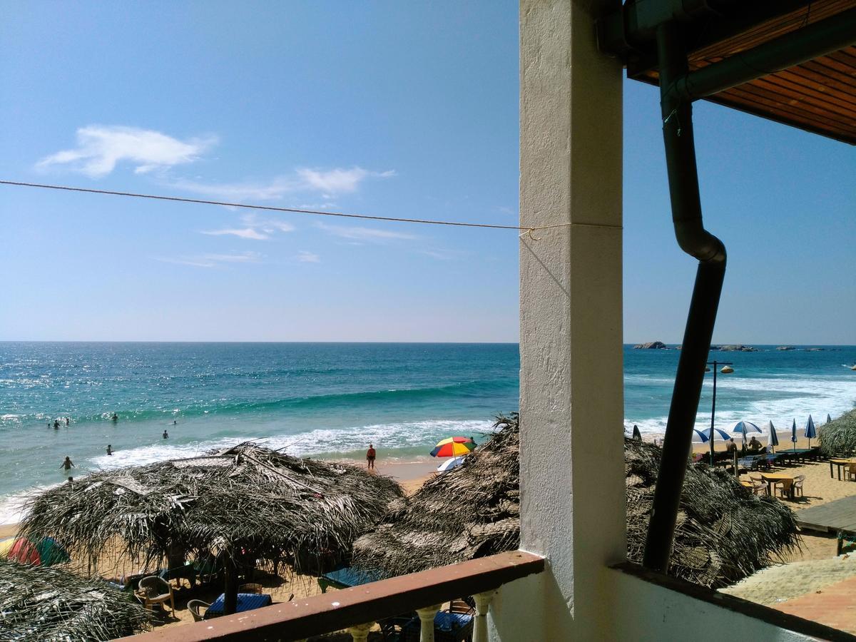 Sunnys Beach Guest House Hikkaduwa Exteriör bild